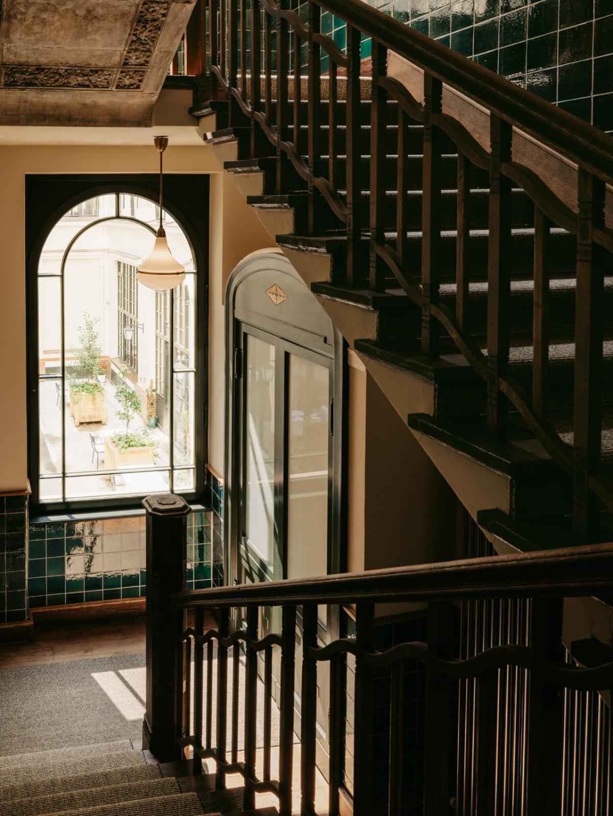 Boutique Hotel Chateau Royal Berlin Bagian luar foto Interior of the hotel