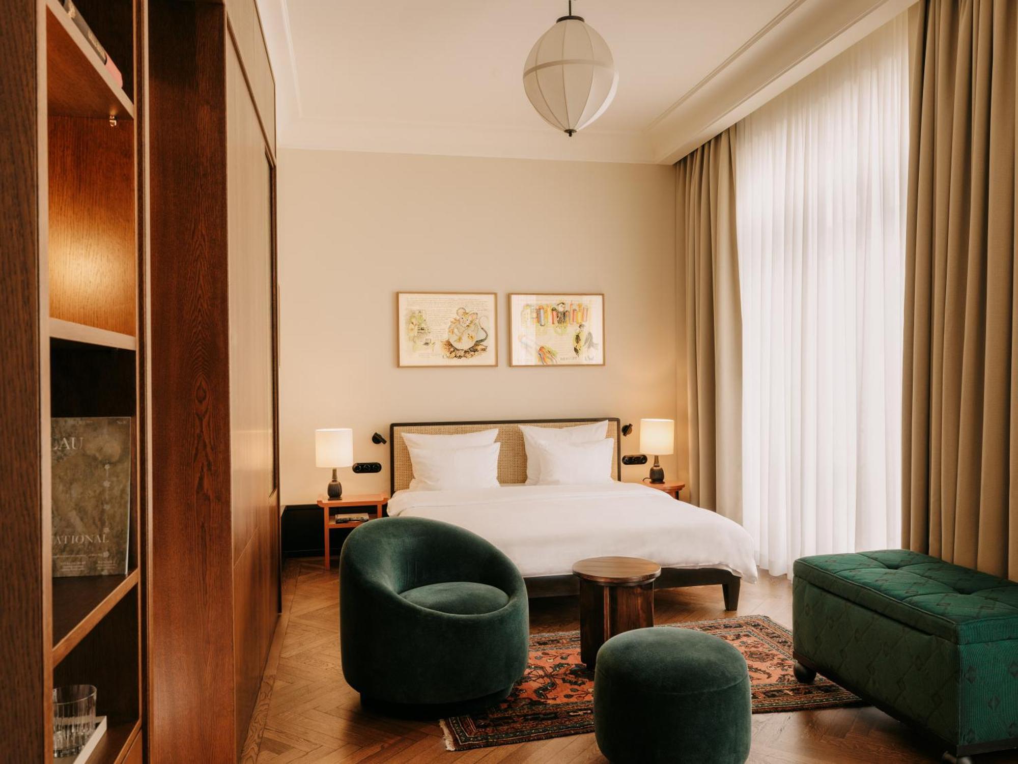 Boutique Hotel Chateau Royal Berlin Bagian luar foto A room at the hotel